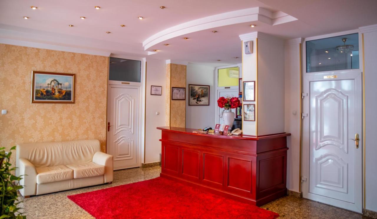 Hotel Integra Добой Экстерьер фото