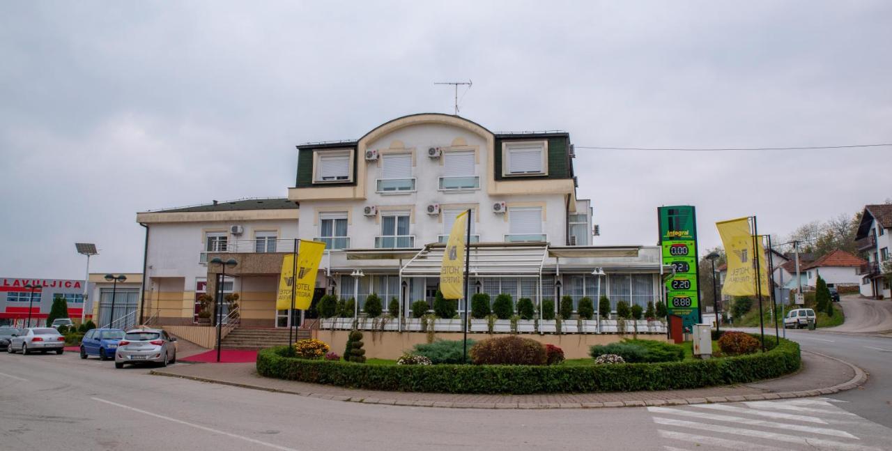 Hotel Integra Добой Экстерьер фото